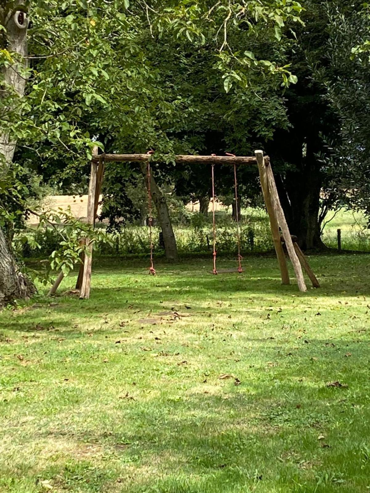 Вилла Les Anges Bleus Chavannes-Sur-Reyssouze Экстерьер фото